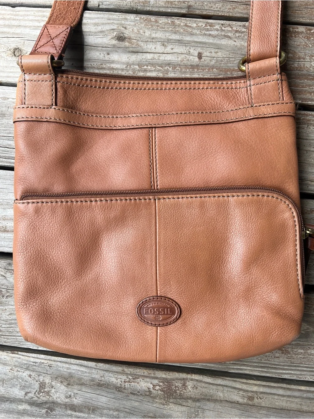Fossil Men's Cognac Leather Messenger Bag